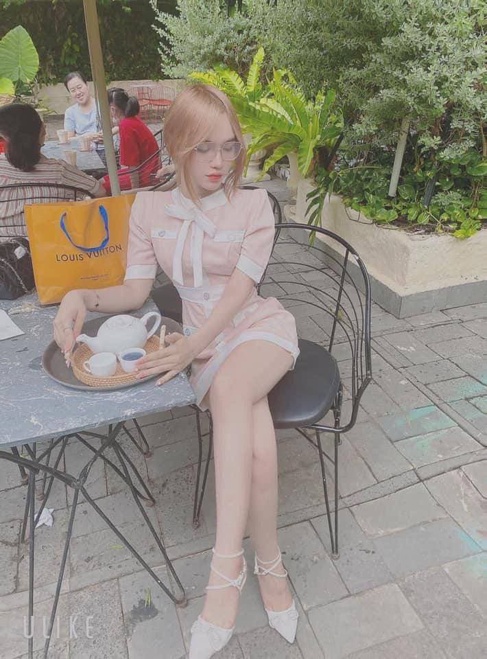 Cấp trên chuốc say trói em thư ký trừng phạt vì luôn làm việc lơ là khi đi công tác