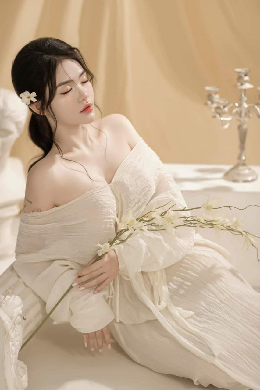 Cho bố xin đút vô 10 giây thôi...